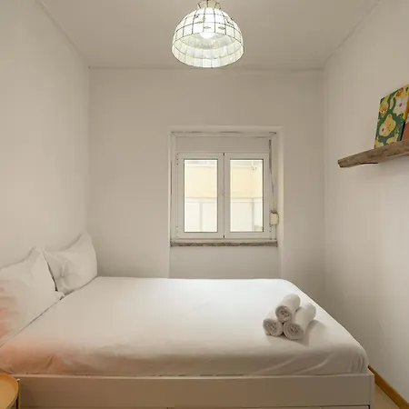 Apartment Anjos Center By Homing