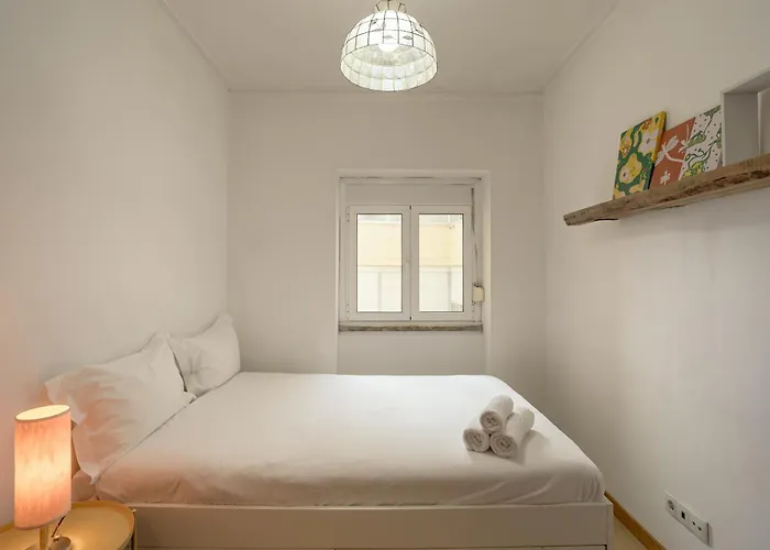 Apartment Anjos Center By Homing